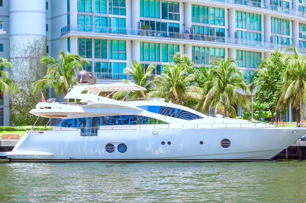 2015 Aicon Yachts 85