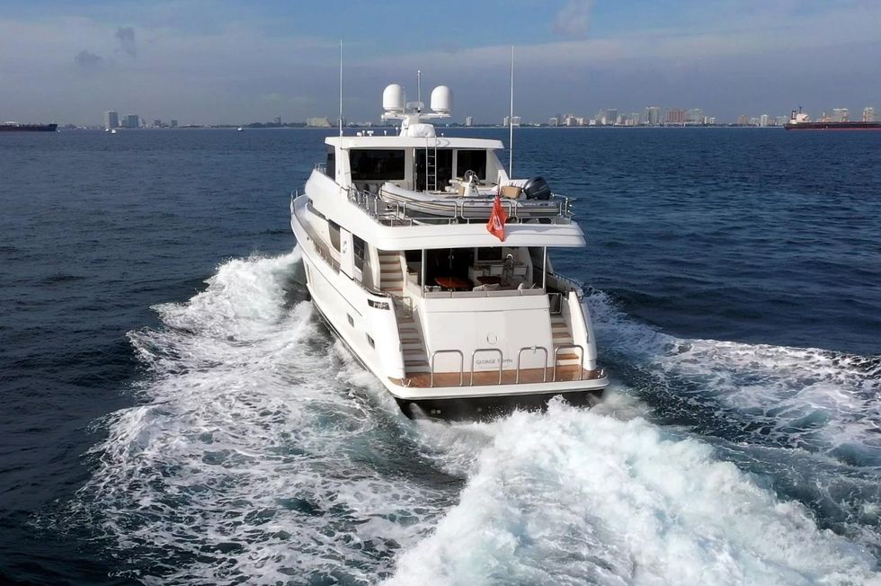 2017 Ocean Alexander Motor Yacht