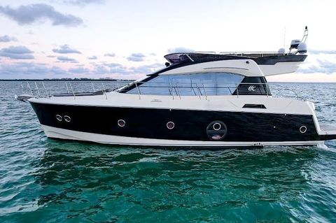 2017 Monte Carlo Yachts MC5