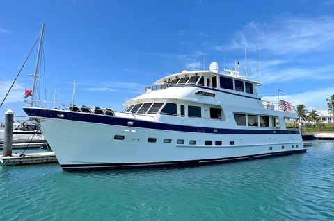 2017 Outer Reef Yachts 860 DBMY