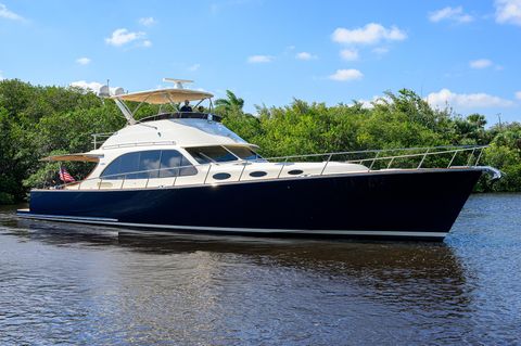 2016 Palm Beach Motor Yachts PB65